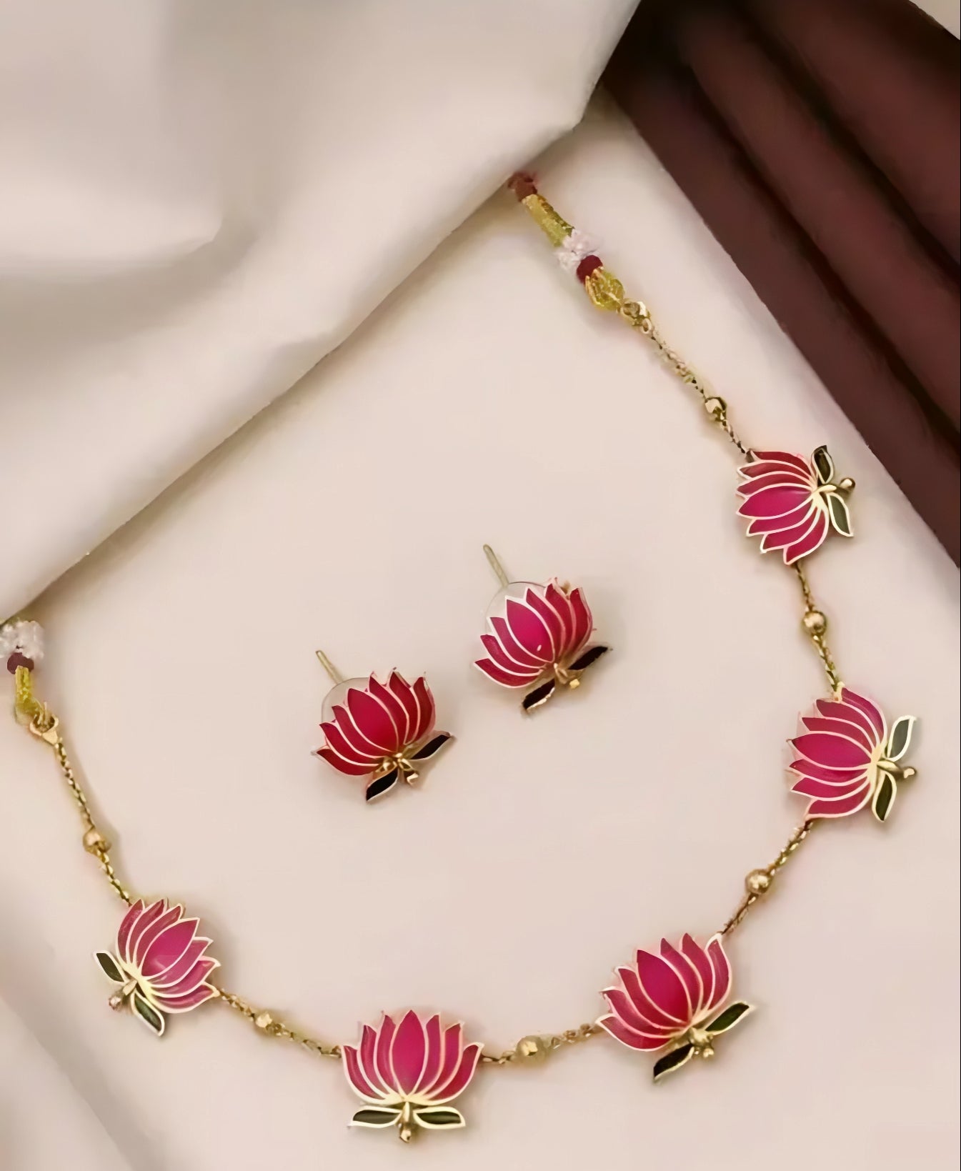 Lotus set
