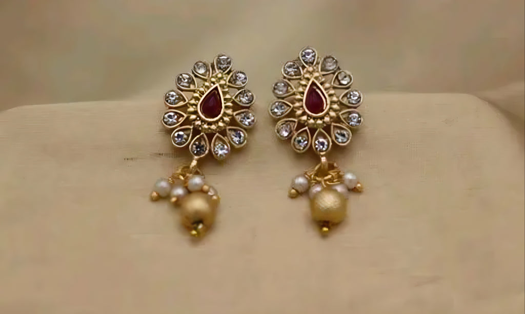 Regal Nethra Pearl Choker Set