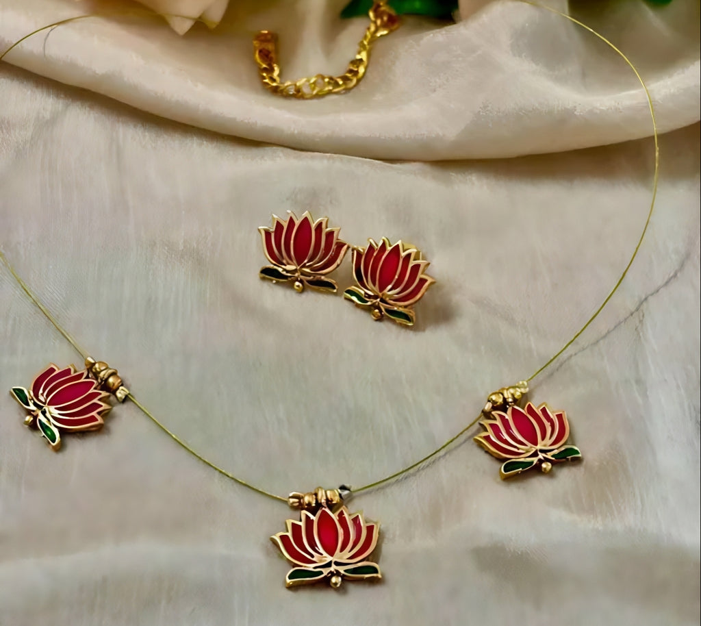 Trinity Lotus Set 🌸