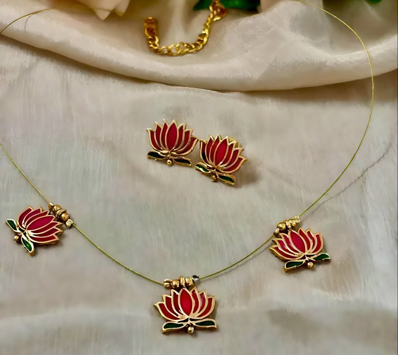 Trinity Lotus Set 🌸