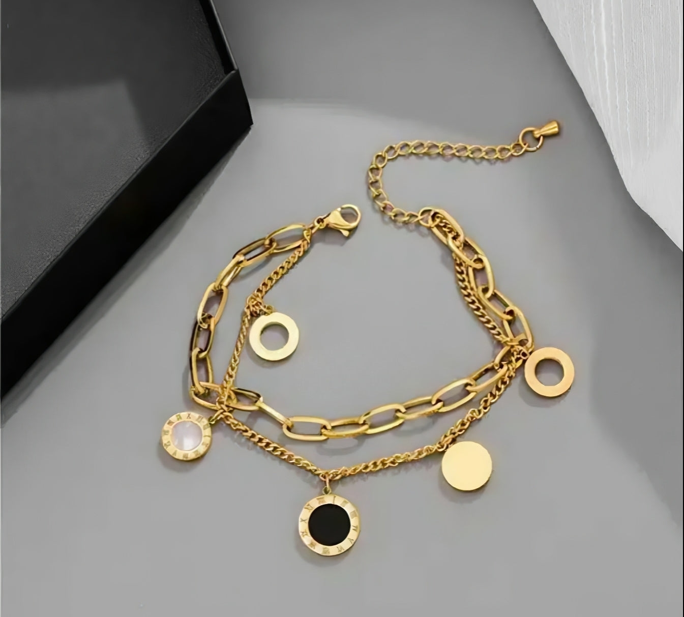 Roman Luxe Shell Bracelet