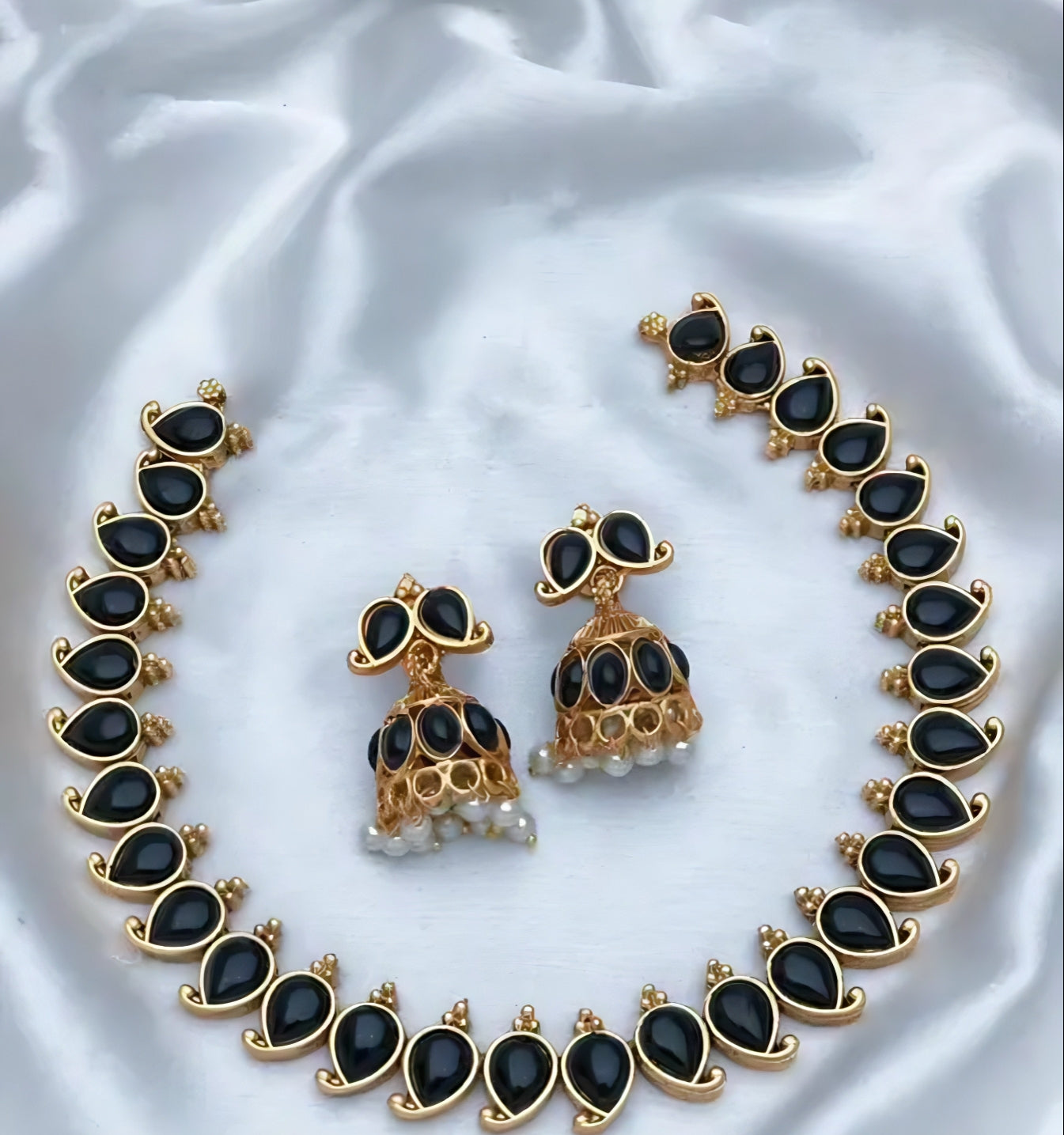 Maangamaala black Set