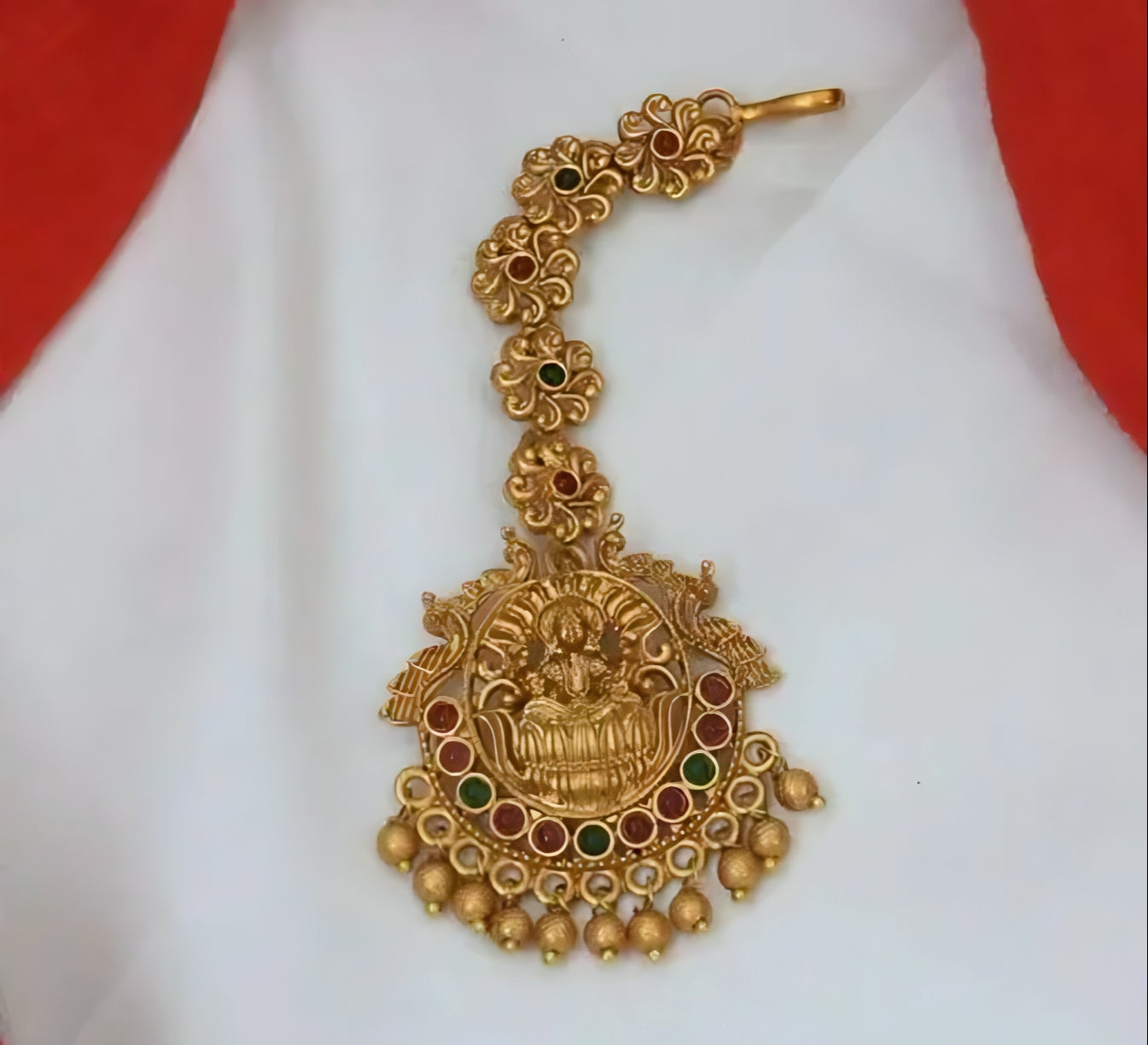 Devi Glow Maang Tikka