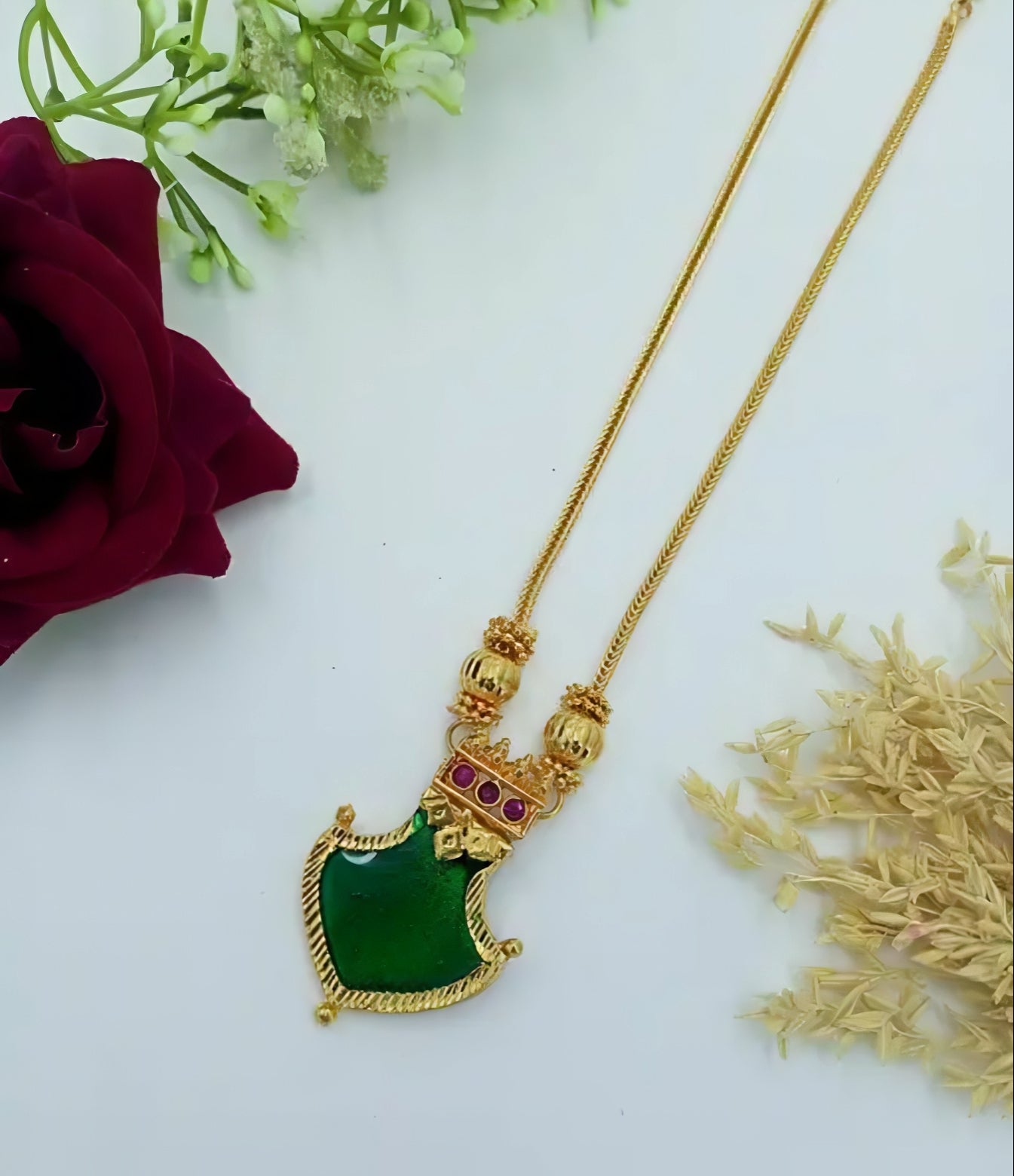 Minimal Meenakari Chain