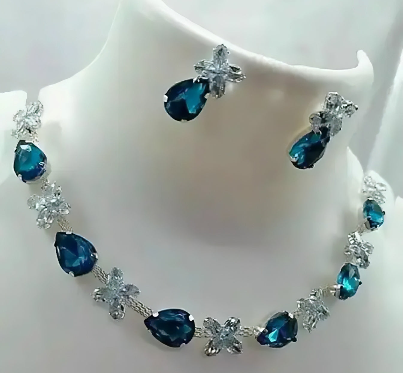 Sapphire Blossom Set 🌊