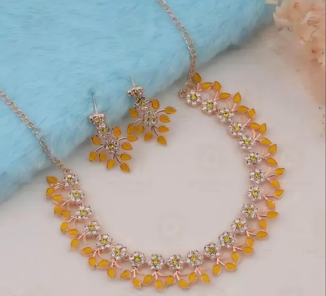 Verdant Grace Earrings Set