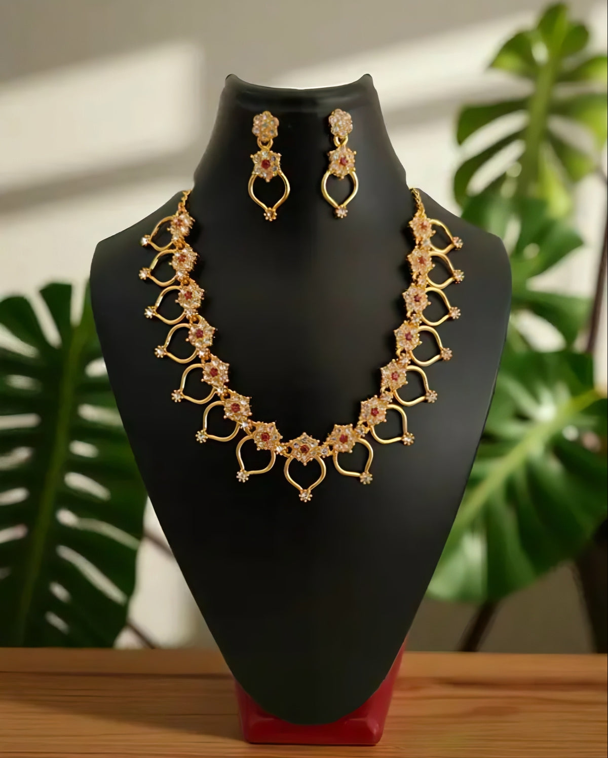 Golden Blossom Heart Necklace Set