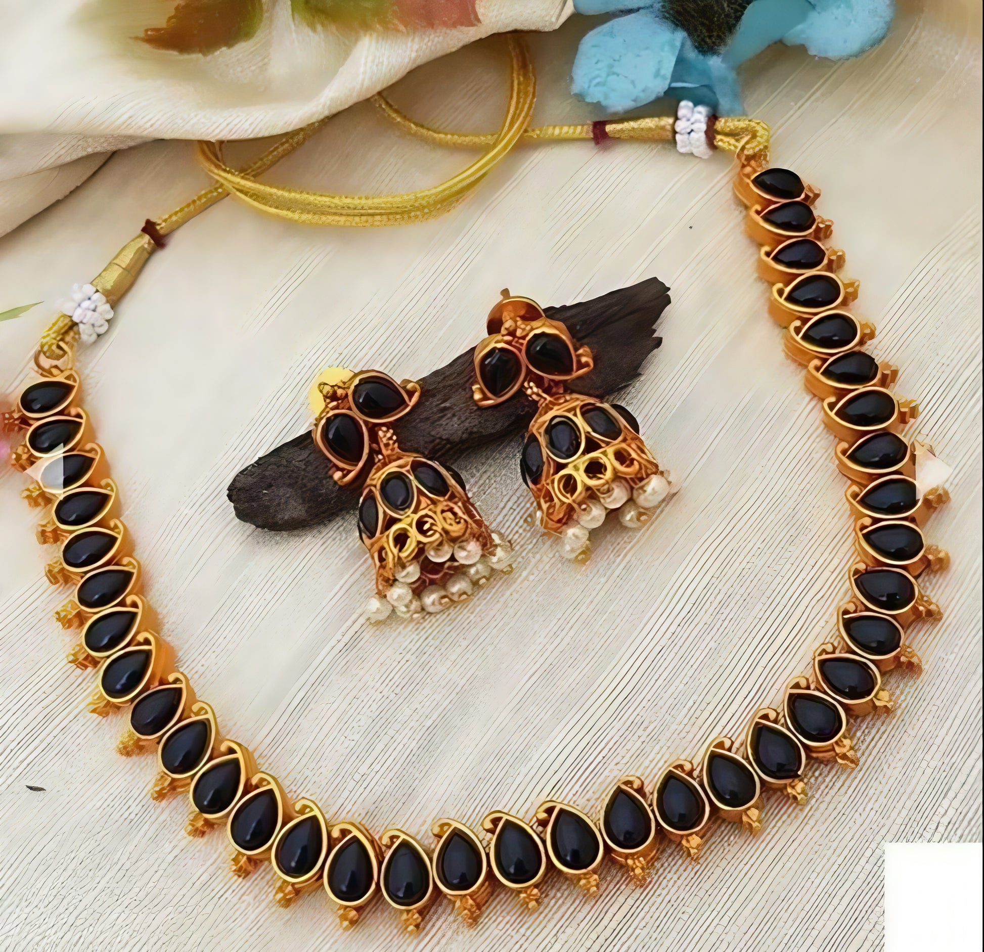 Nila Mayil Jhumka Set