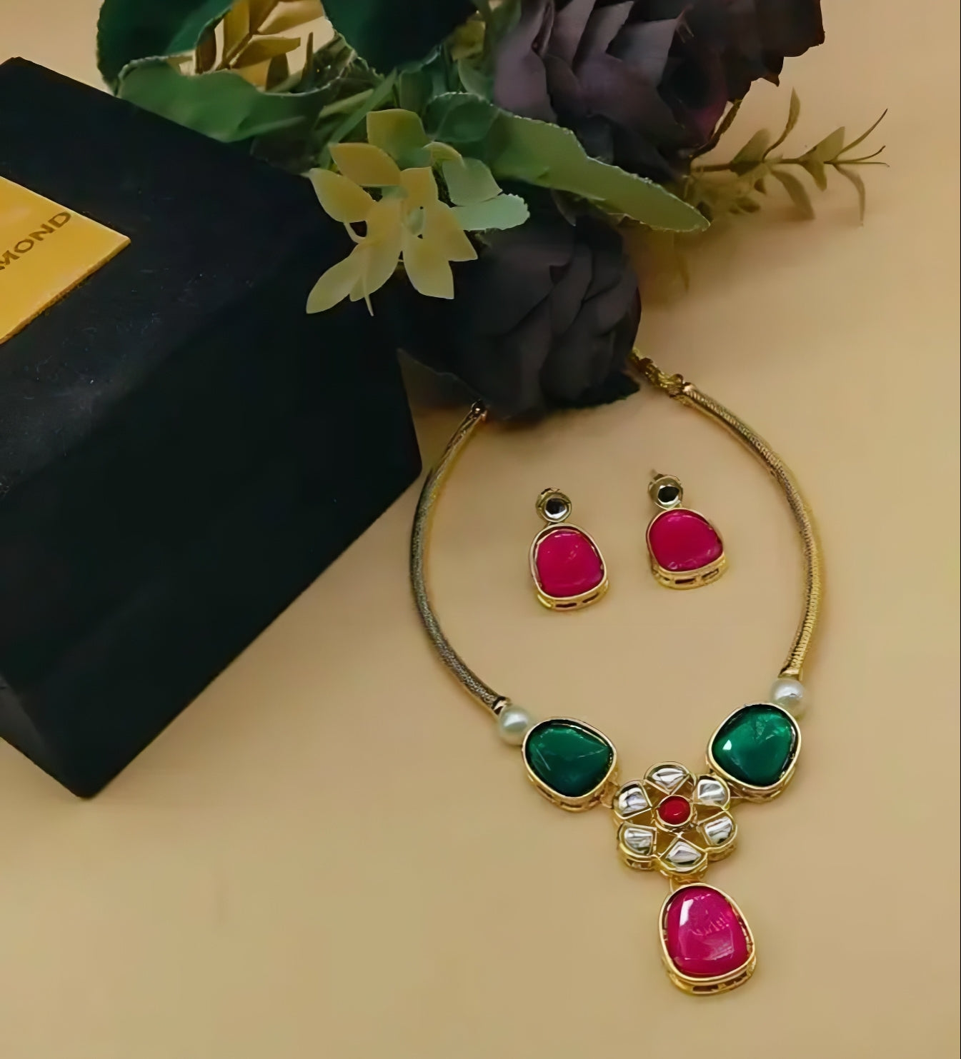 Regal Kundan Pipe Necklace Set