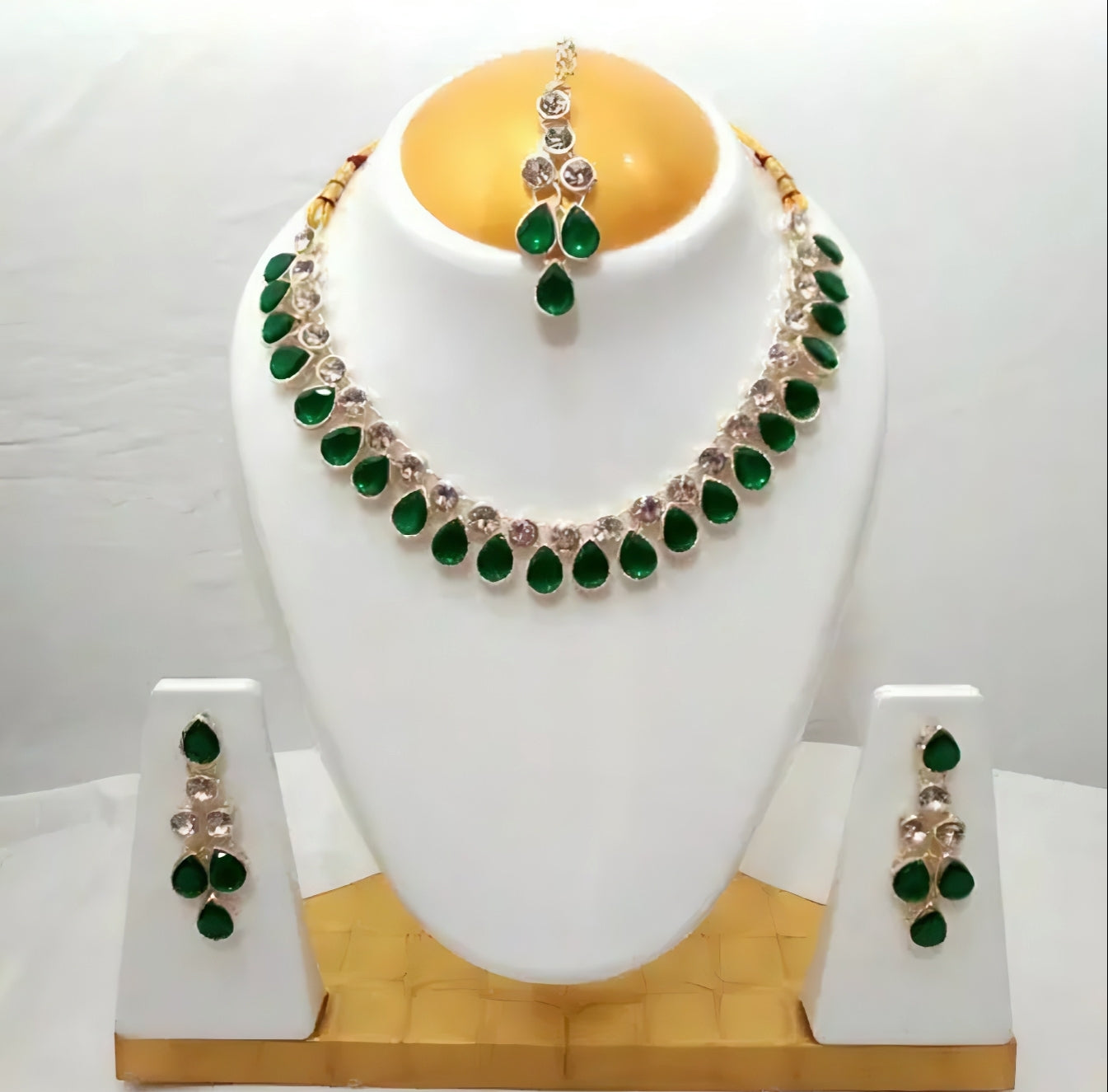 Enchanted Leaf Maang Tika Set