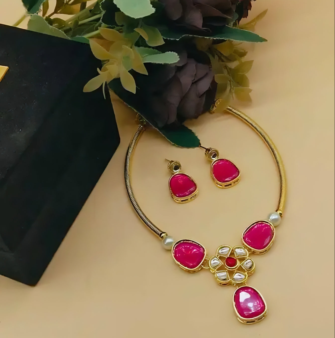 Regal Kundan Pipe Necklace Set