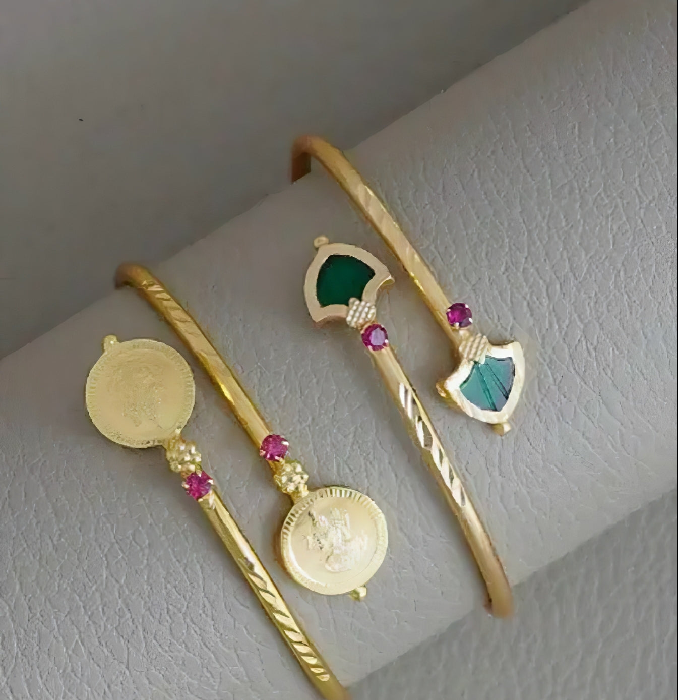 Coin & Crown Kada Set