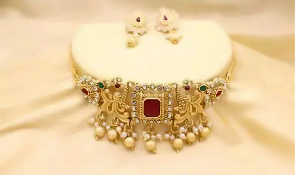 Regal Nethra Pearl Choker Set